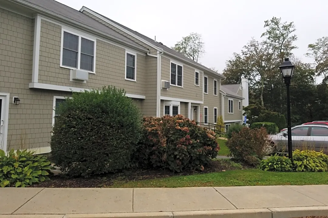 Orleans Condo: 9 Main St.