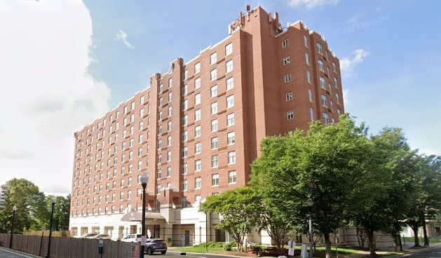 Arlington Condo: 4300 N. Carlin Springs Road