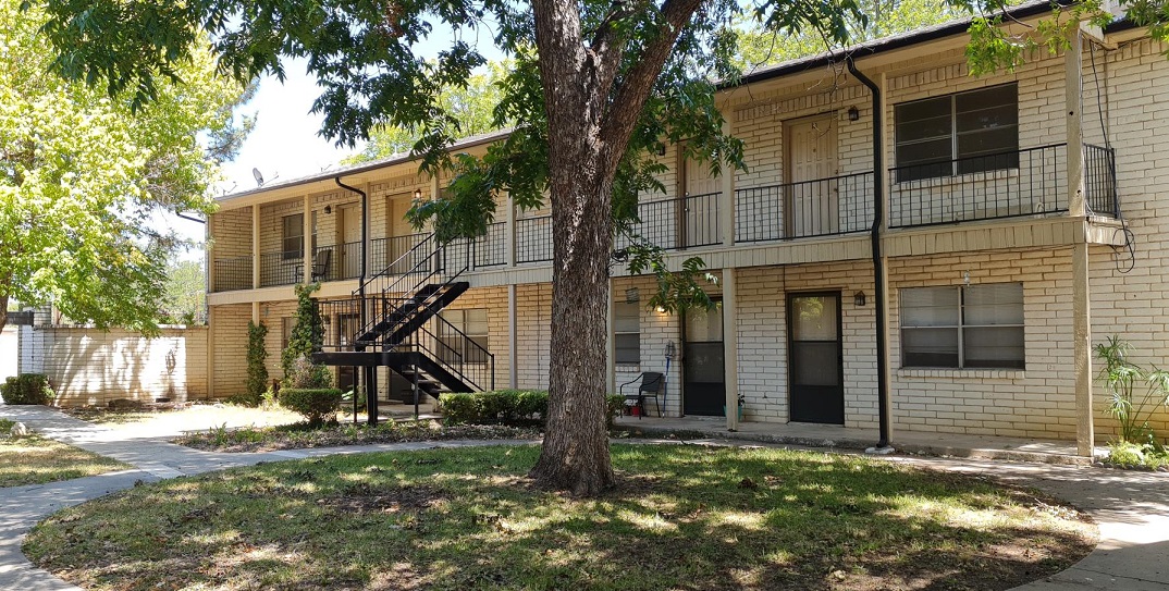Brownwood Condo: 2703 Southside Drive