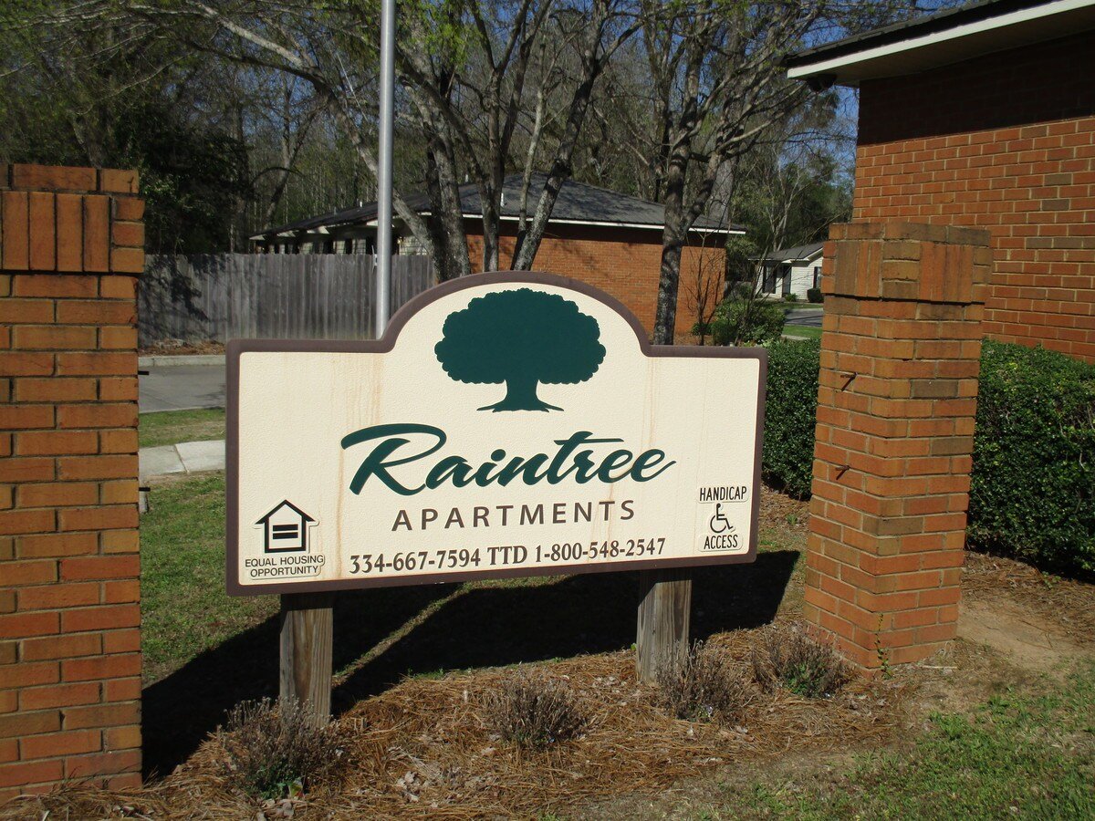 Hurtsboro Condo: 490 Daniel Street