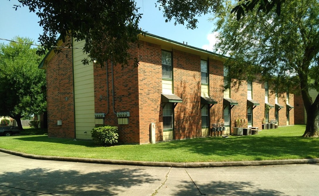 Danbury Condo: 15027 Quail Ridge Road