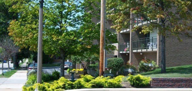 Somerset Condo: 126 W. Church St.