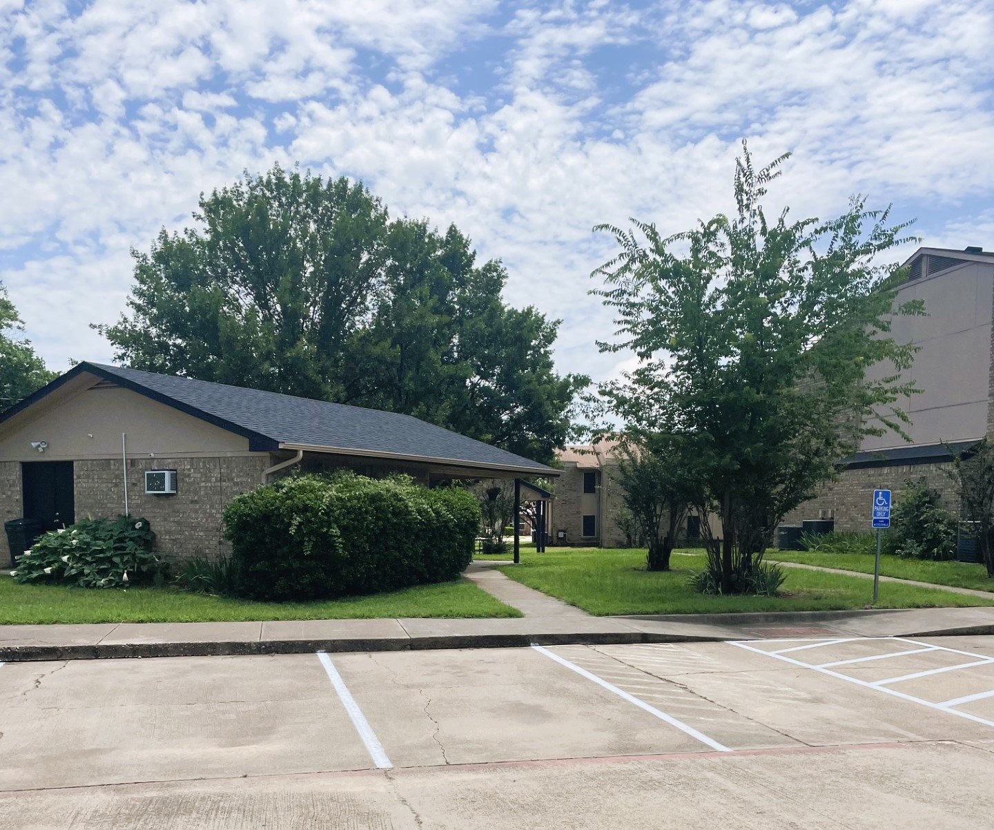 Springtown Condo: 500 E. 7th Street
