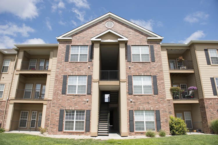 Manhattan Condo: 509 Stone Dr.