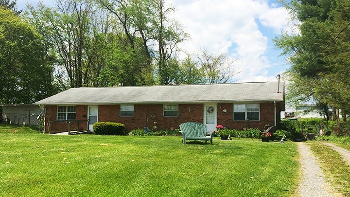 Pulaski Condo: 213 Laurel Wood Drive