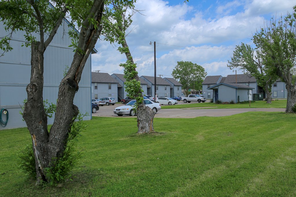 Mineral Wells Condo: 2503 SE Martin Luther King