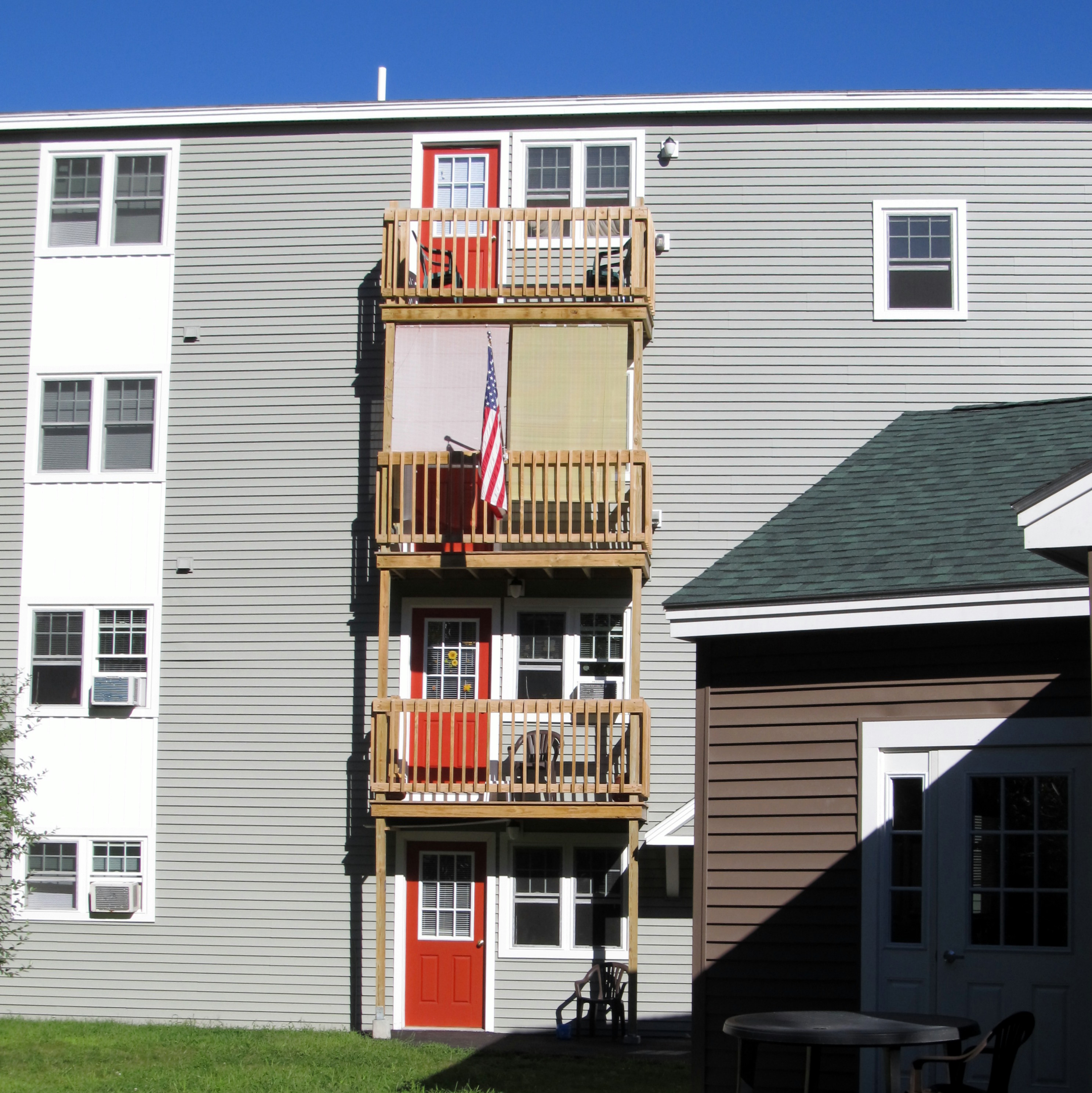 Sanford Condo: 20 Timber Ridge Ave