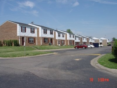 Henderson Condo: 1424 Woodland Dr.