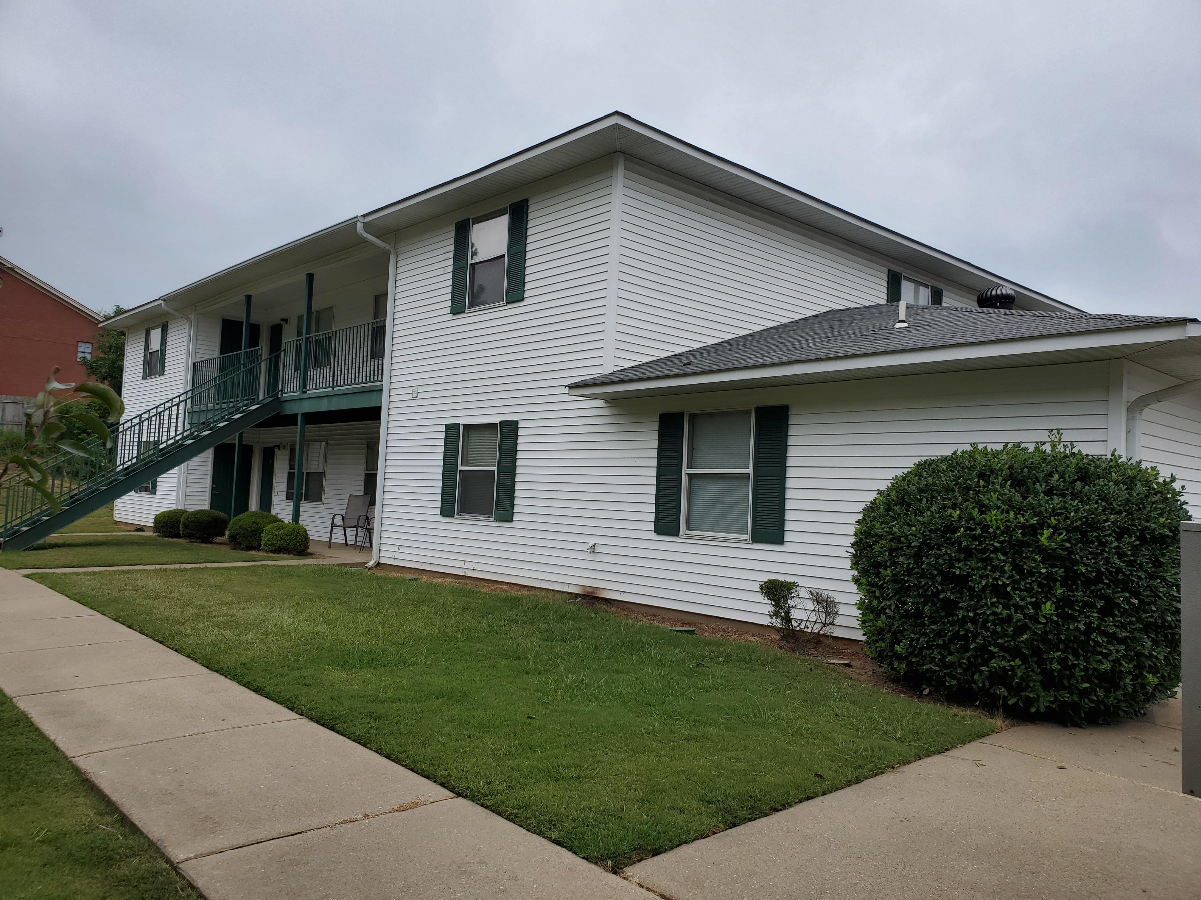 Oxford Condo: 1731 Anderson Rd.