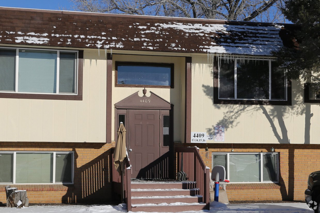 Wheat Ridge Condo: 4401-4411 Everett Dr