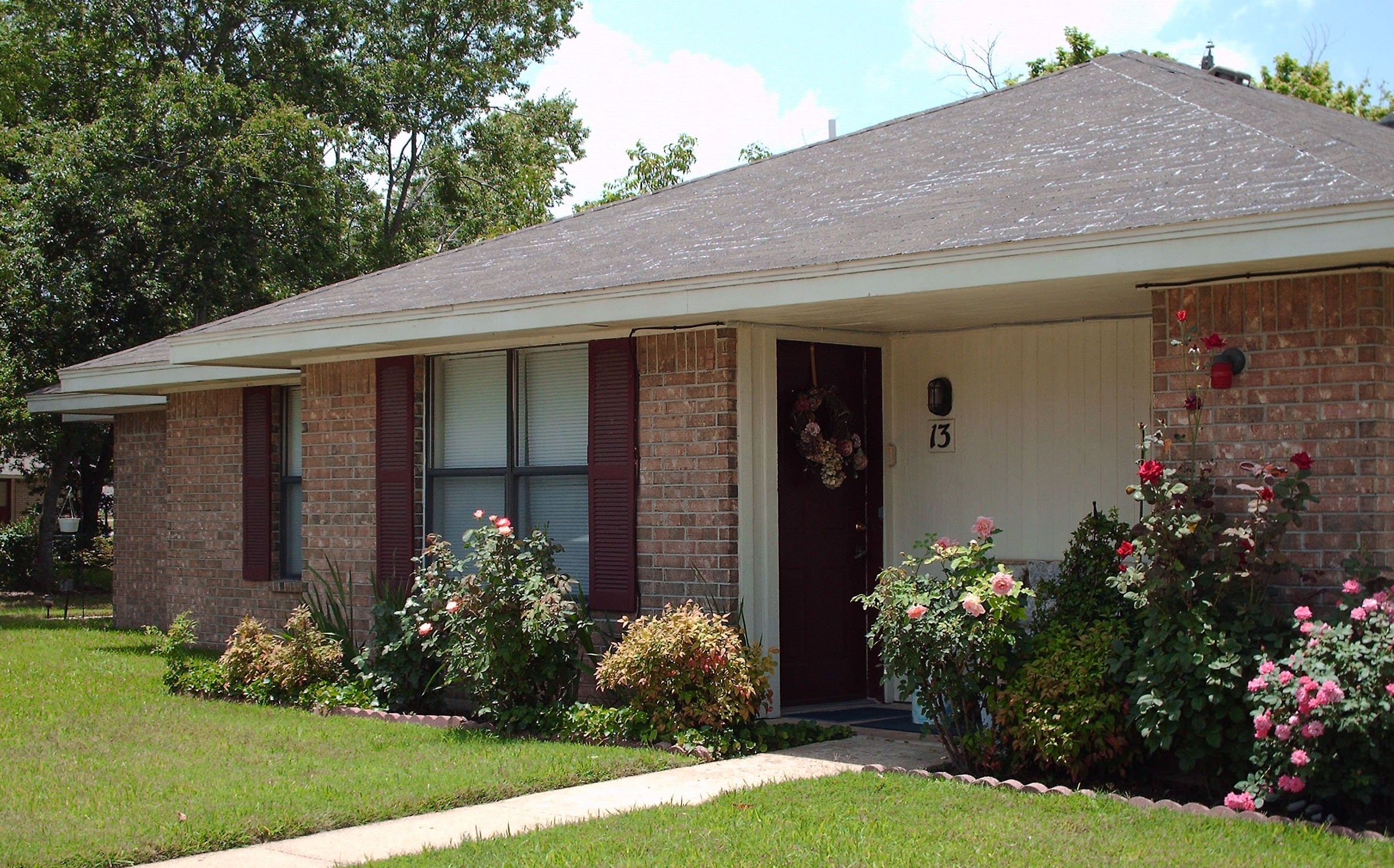Edgewood Condo: 300 East Elm St.