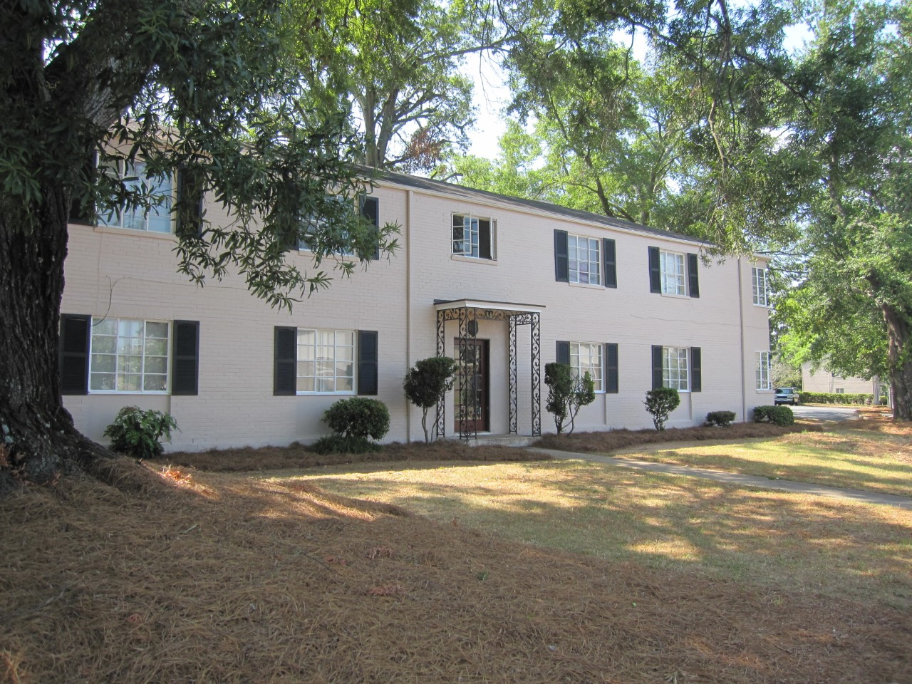 Anderson Condo: 106 Concord Ave 15-C2