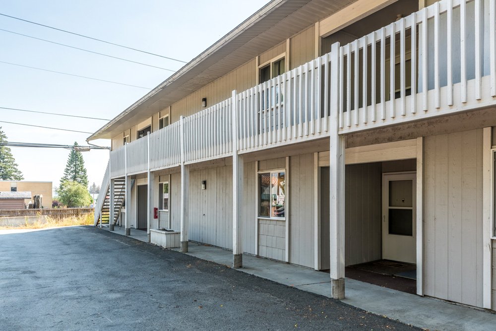 Newport Condo: 100 N Spokane Ave