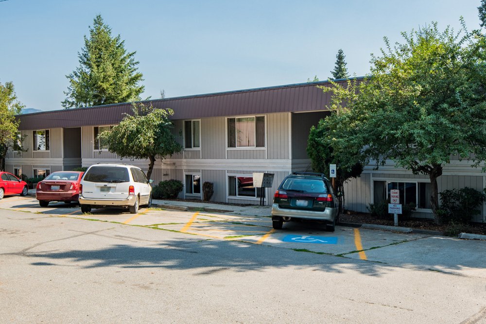 Newport Condo: 401 N Spokane Ave