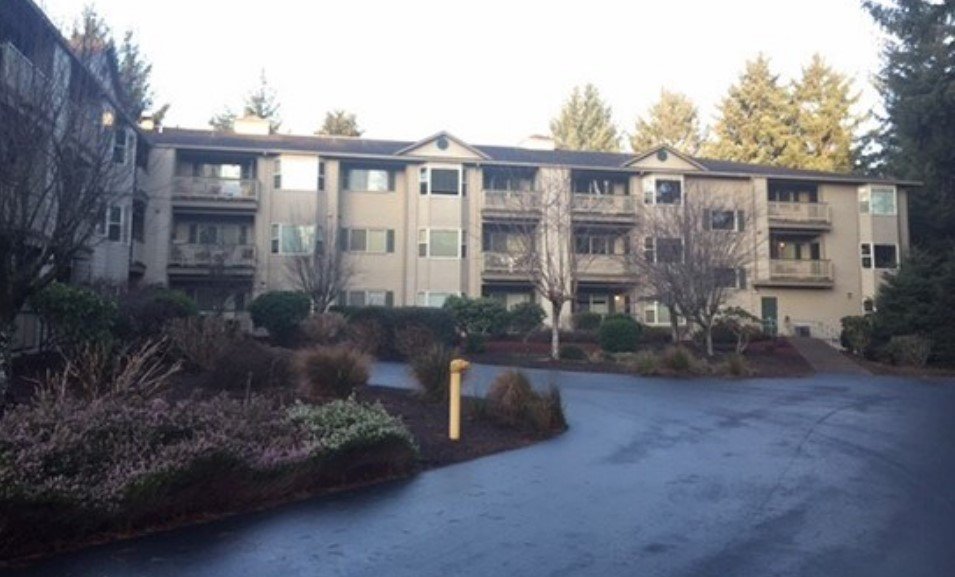 Newport Condo: 2725 NE Crestview Drive