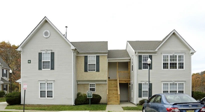 Landing Condo: 5 Burton Way