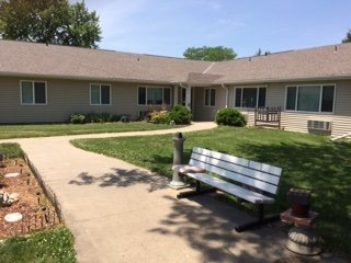 Fairbury Condo: 2001 I St.