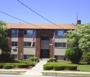 Willimantic Condo: 202 Scott Rd.