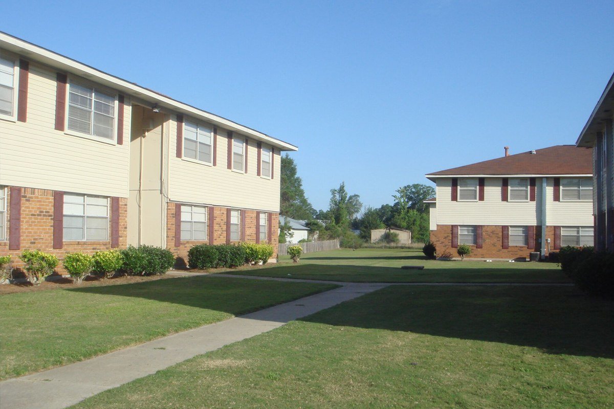 Waynesboro Condo: 135 Russell Drive