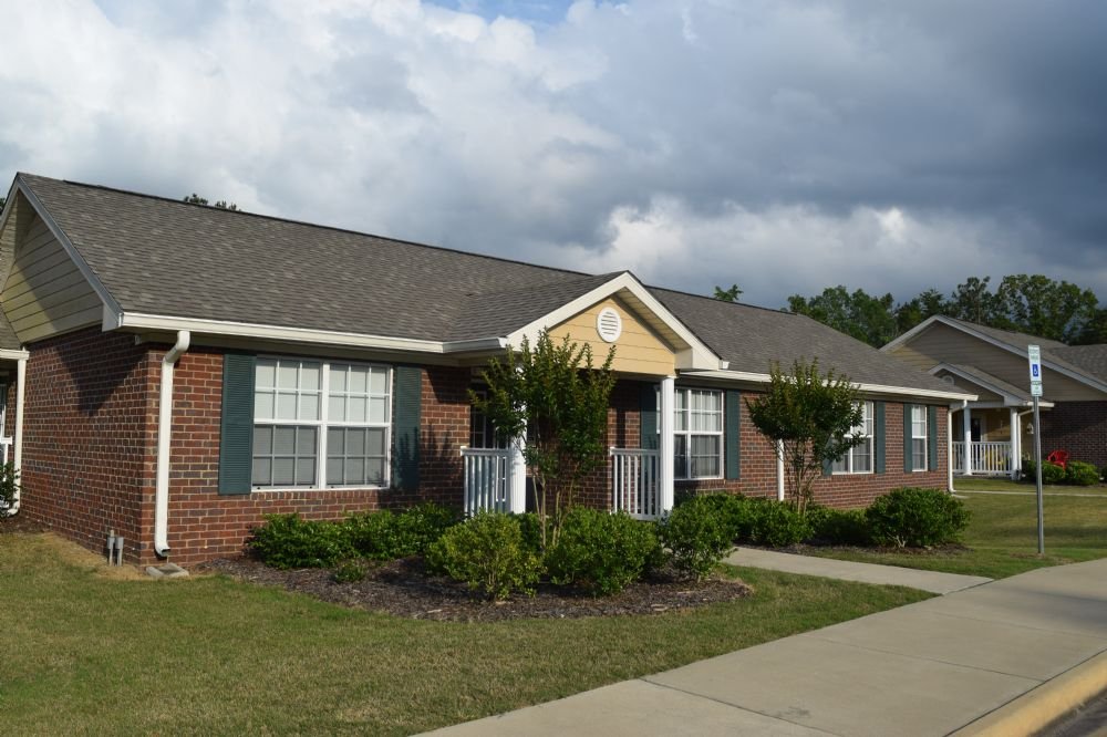 Columbiana Condo: 55 Coby Ln.