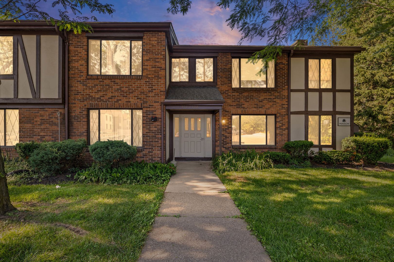 Irondequoit Apartment: 2519 Culver Rd