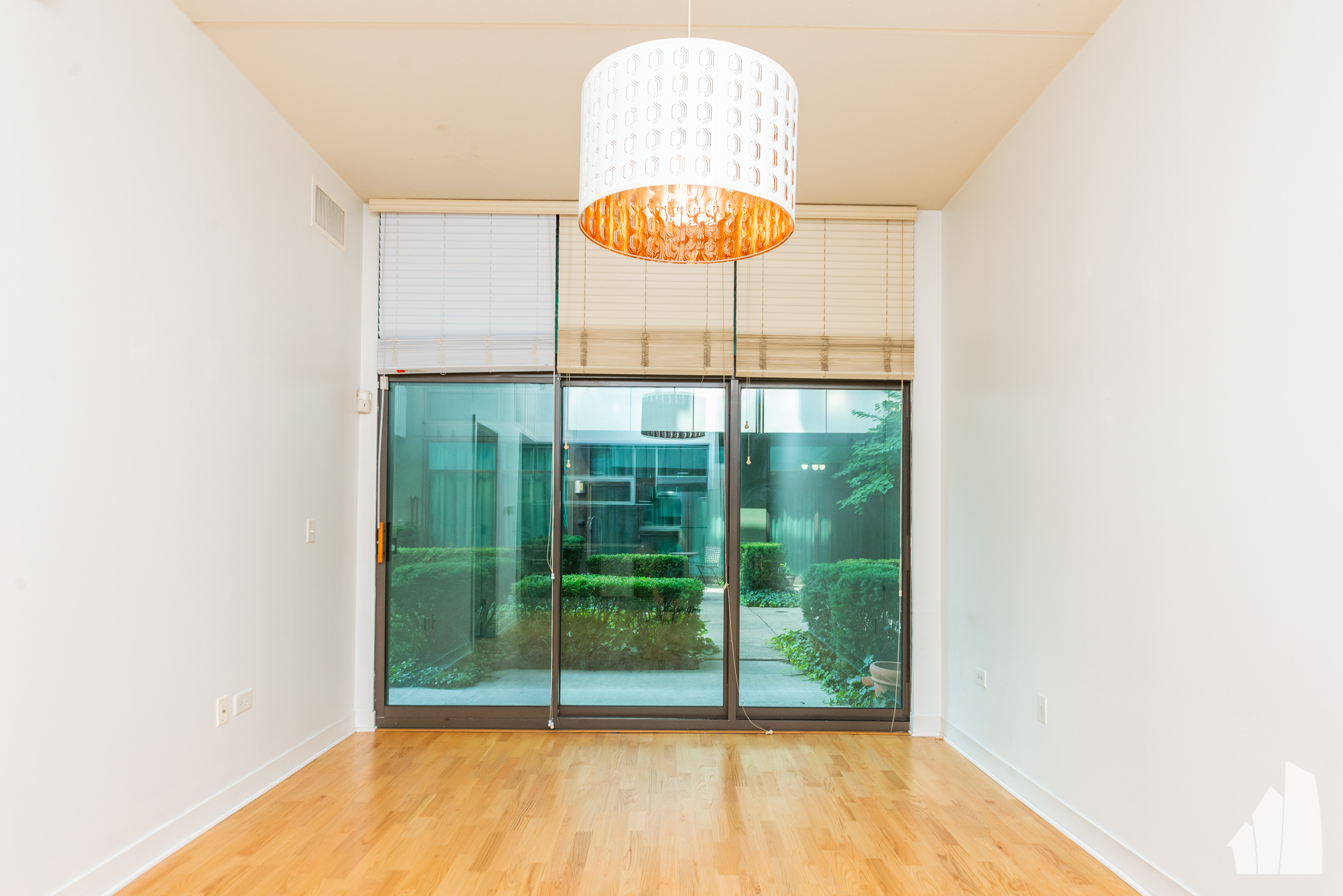Chicago Condo: 650 West Wayman Street