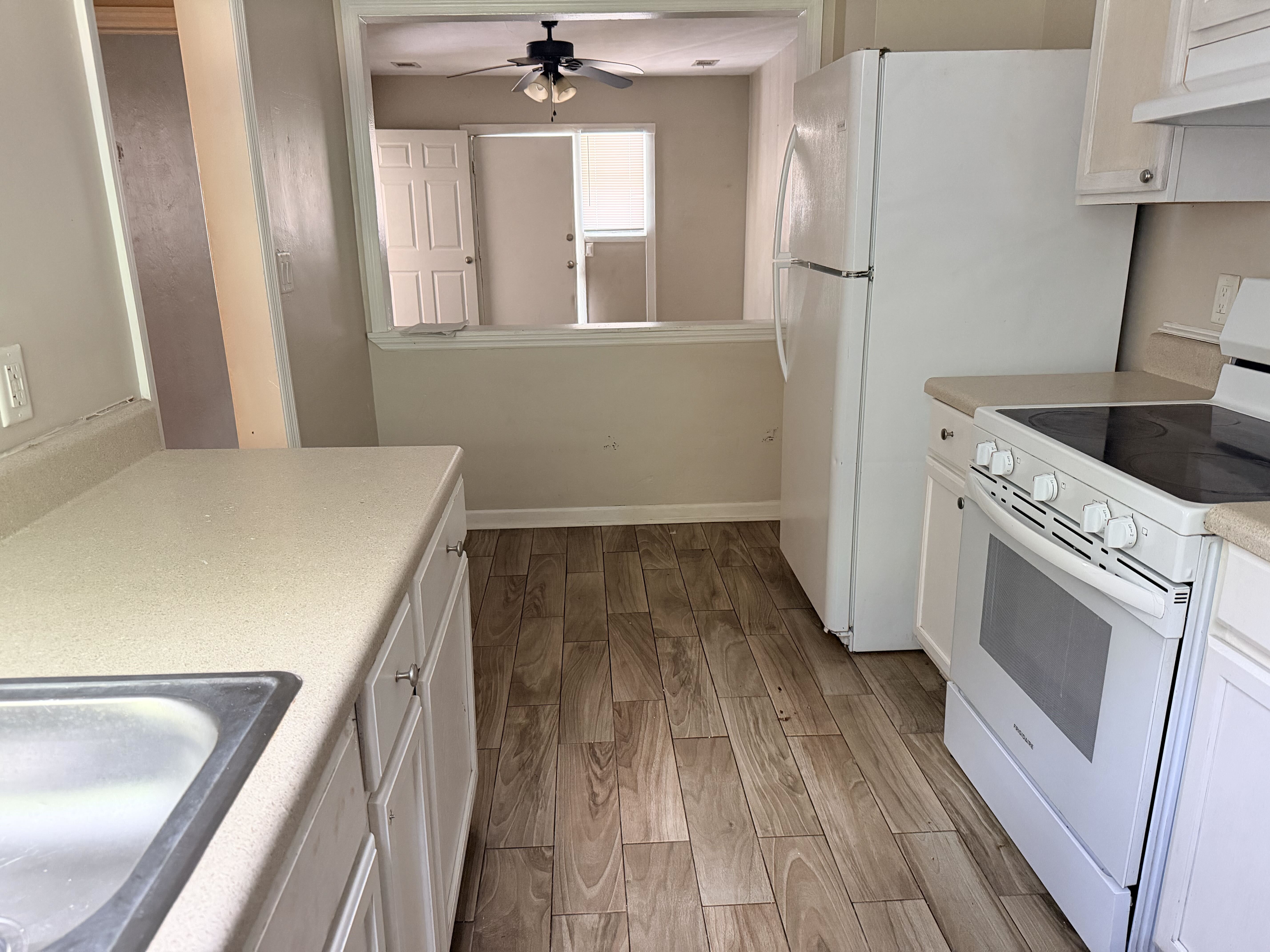 Brunswick Townhome: 3667 Wylly Ave
