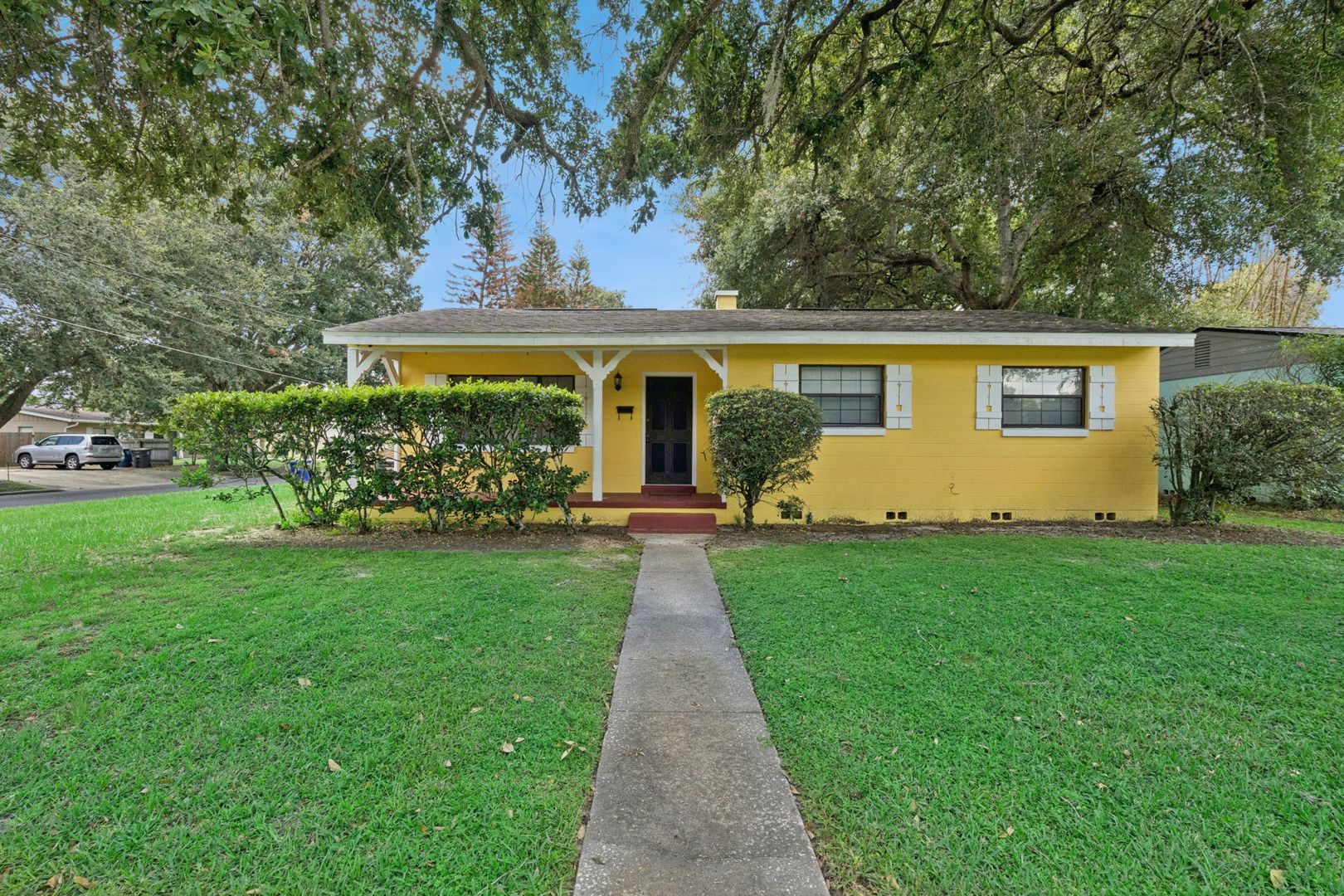 Winter Park House: 2028 Albert Lee Pkwy