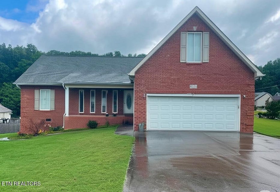 Maynardville House: 125 Link Lane
