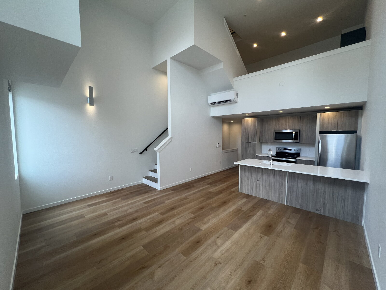 Denver House: 3700 N Marion Street 102