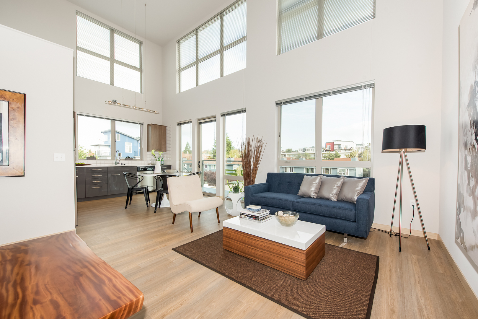 Seattle Apartment: 200 Belmont Ave E