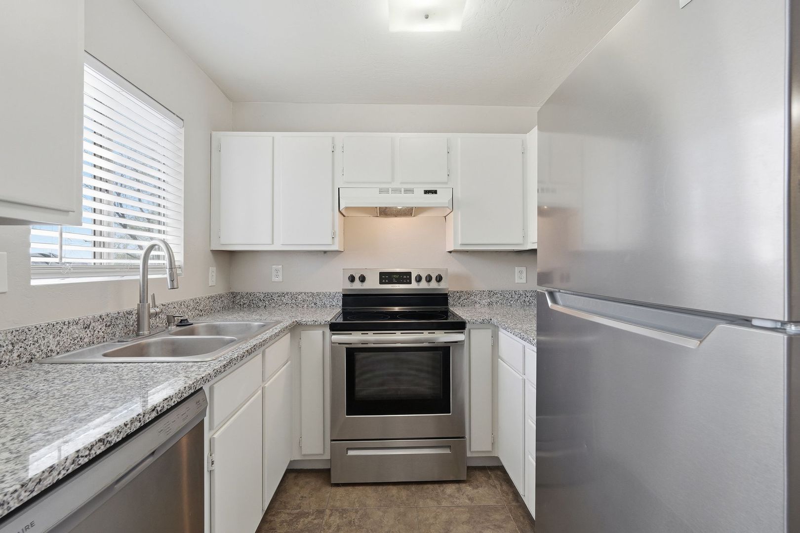 Florence Apartment: 440 E Florence Heights Dr