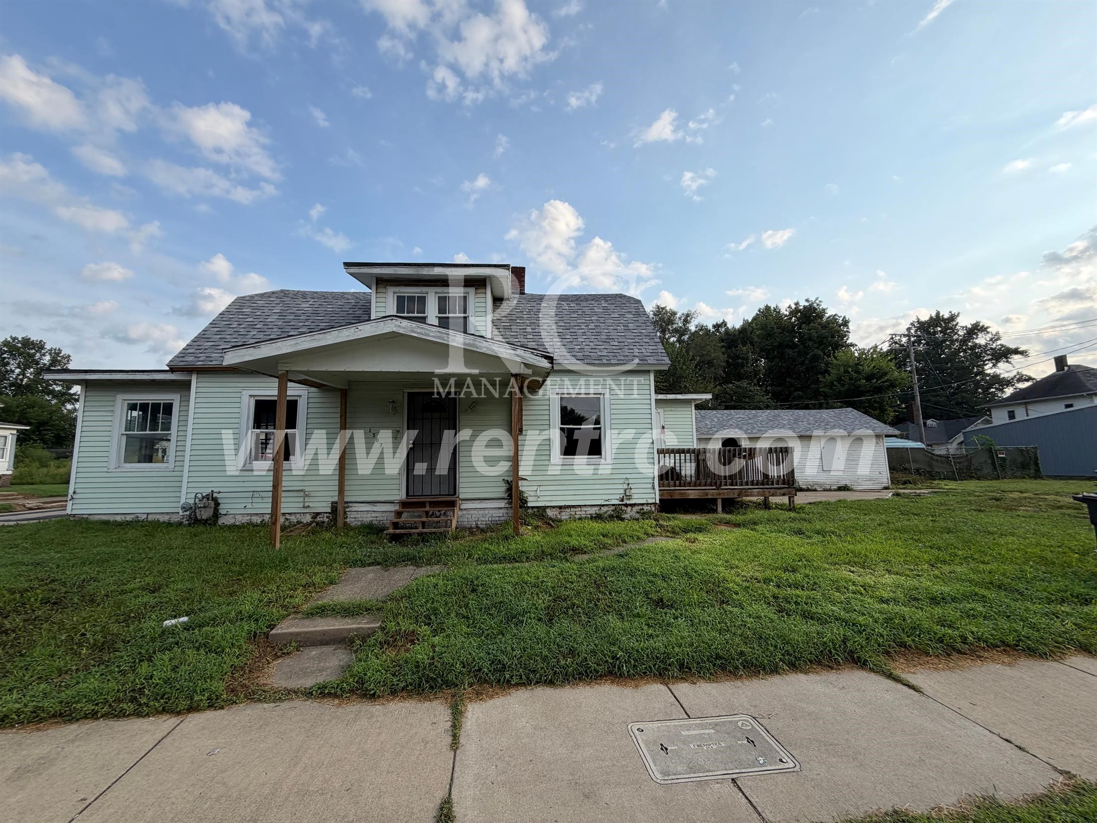 Danville House: 1507 Main