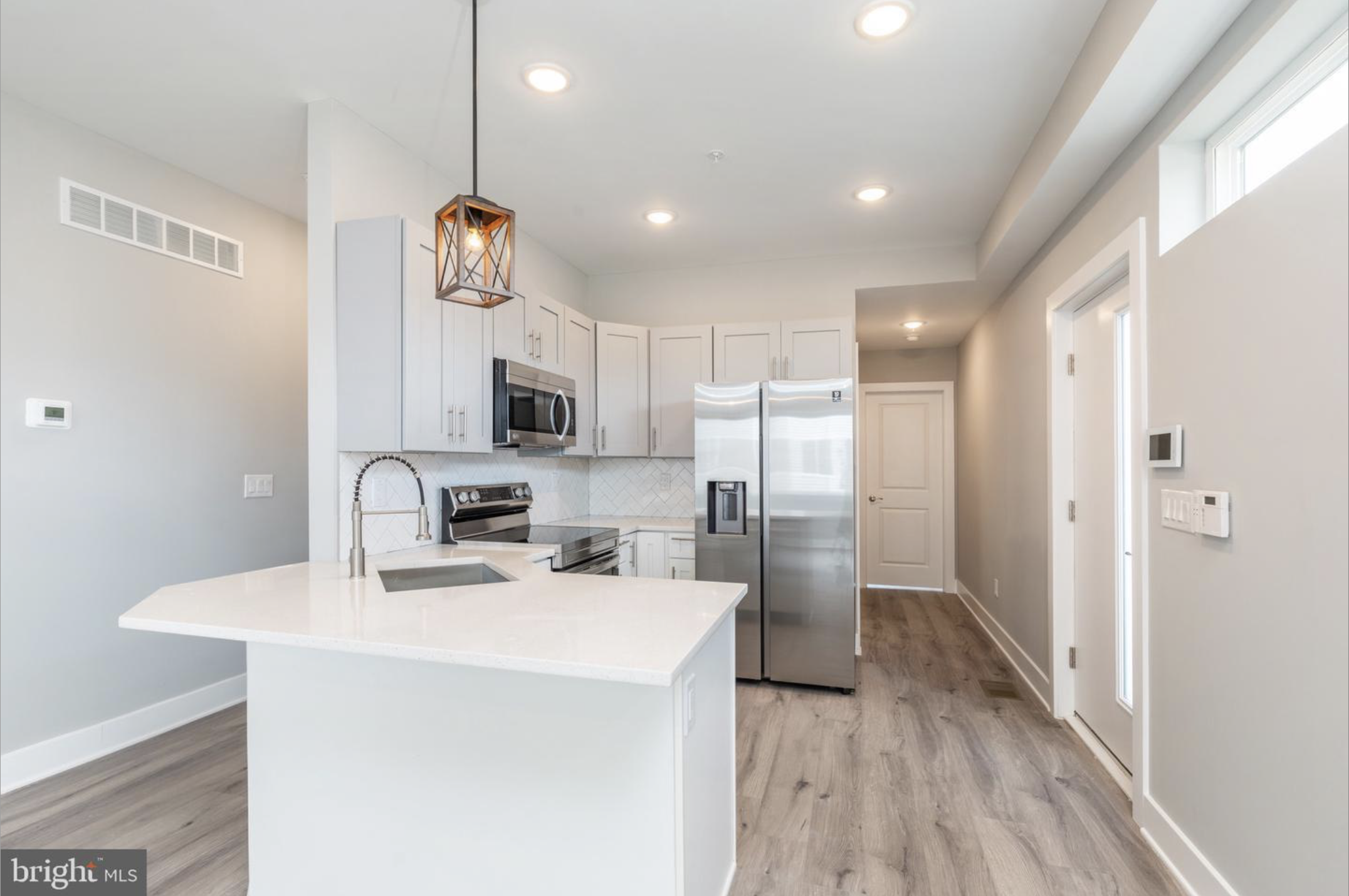 Philadelphia Condo: 2729 W Glenwood Ave