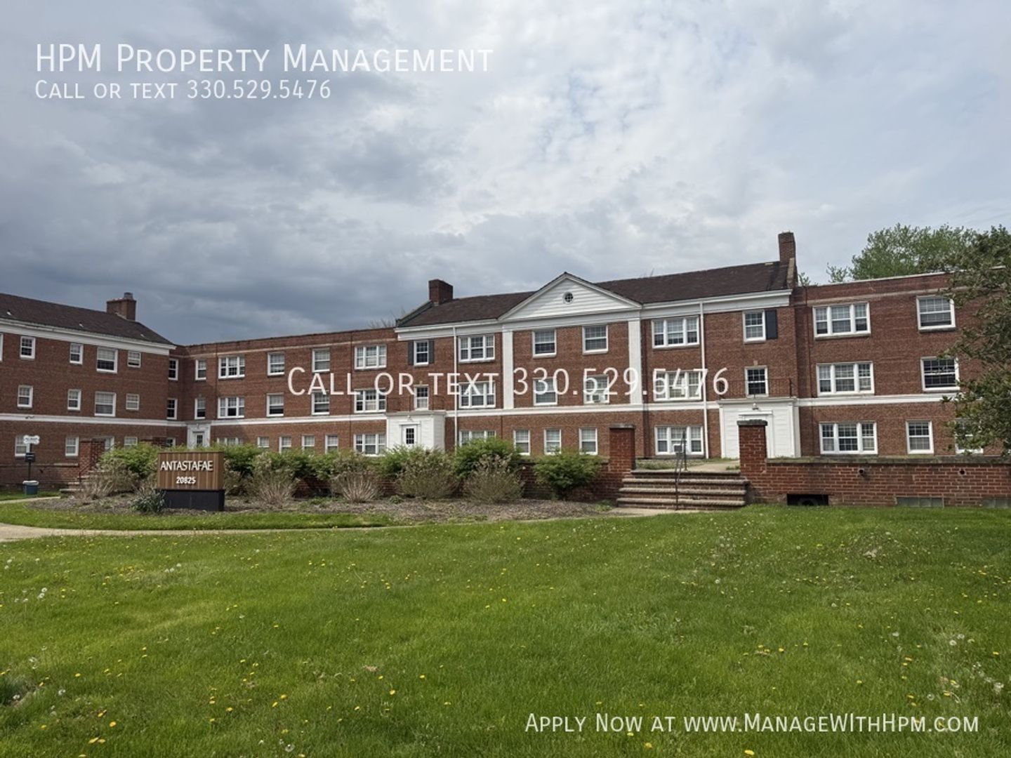 Shaker Heights Apartment: 20865 Chagrin Blvd
