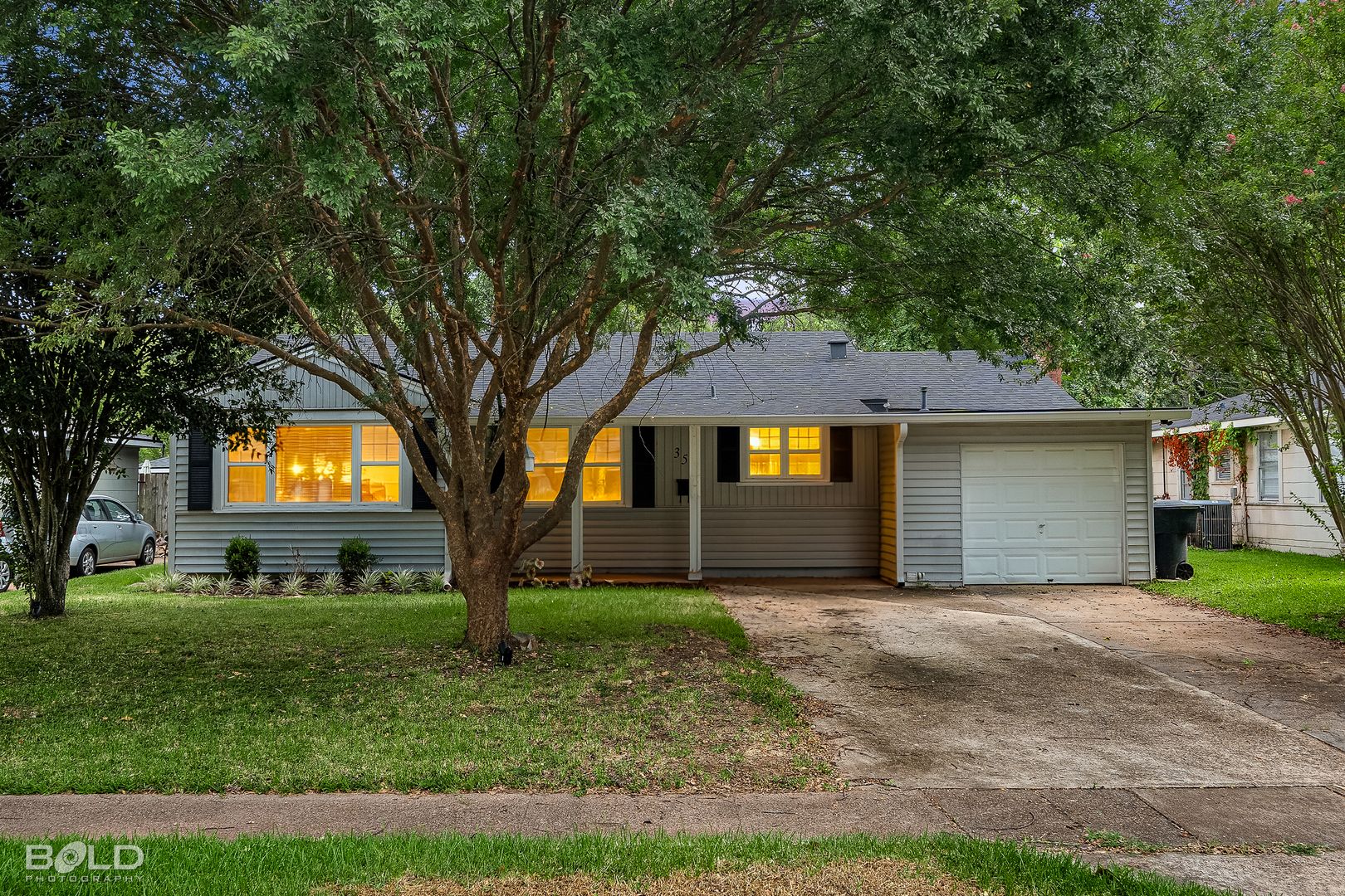 Shreveport House: 359 Carrollton Ave