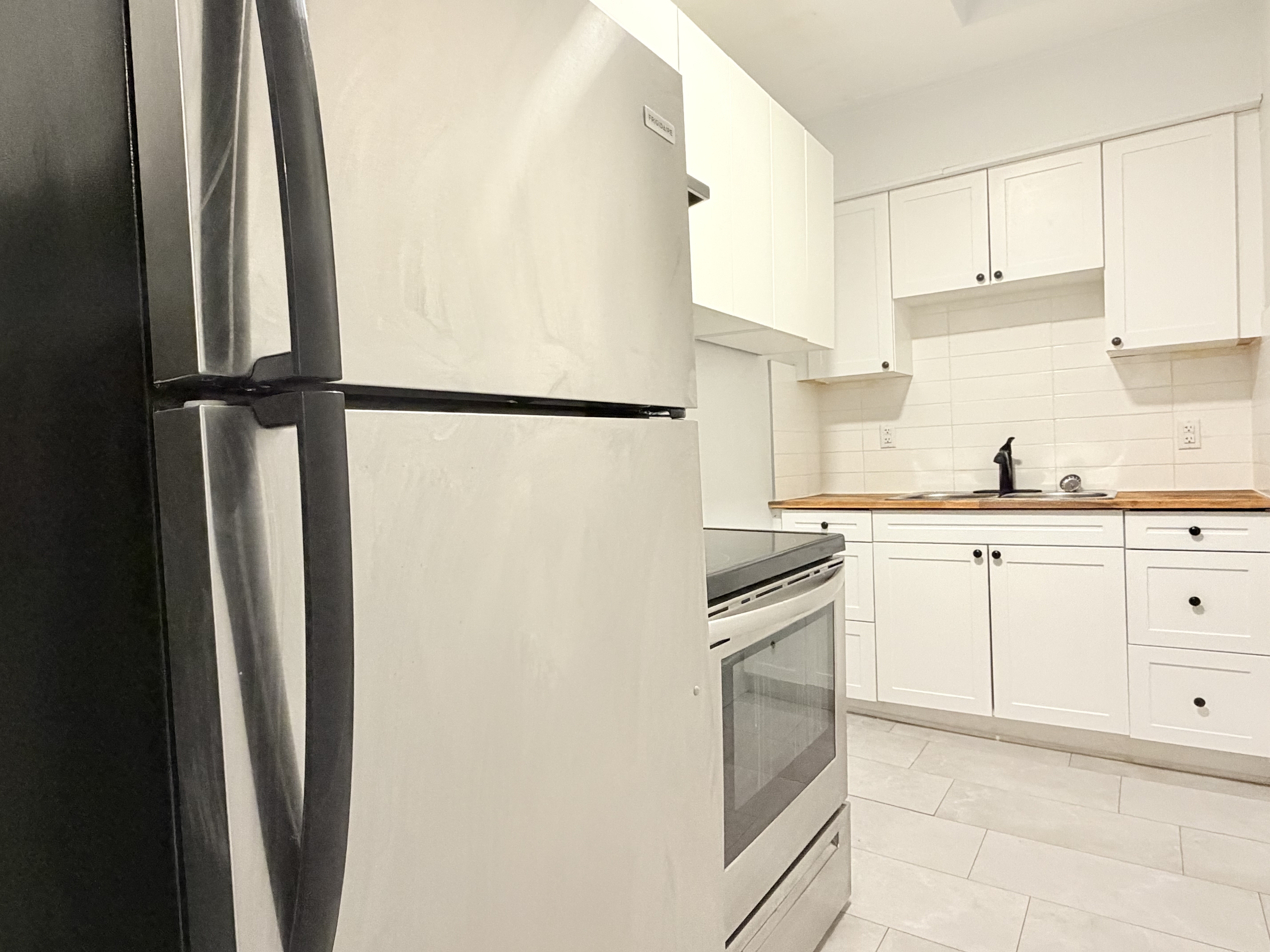 Windsor Condo: 1469 Ottawa St