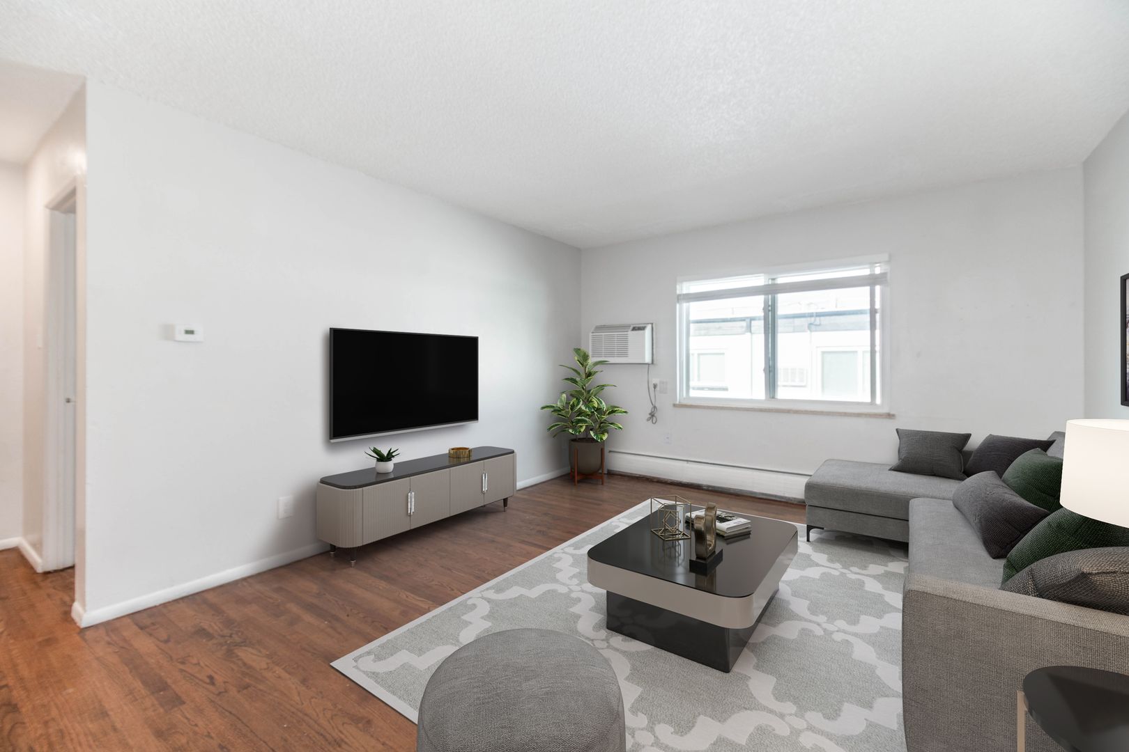 Aurora Apartment: 1400 Moline St