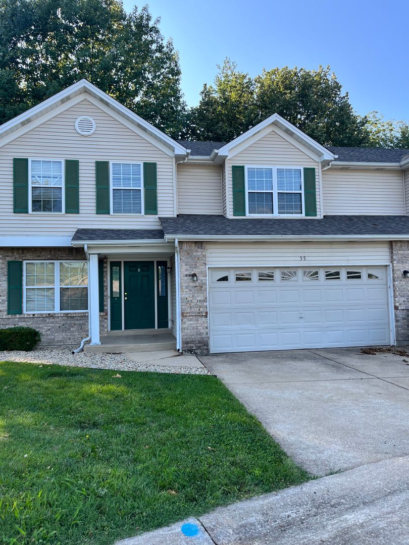 Lake Saint Louis Condo: 55 Monterey Cypress