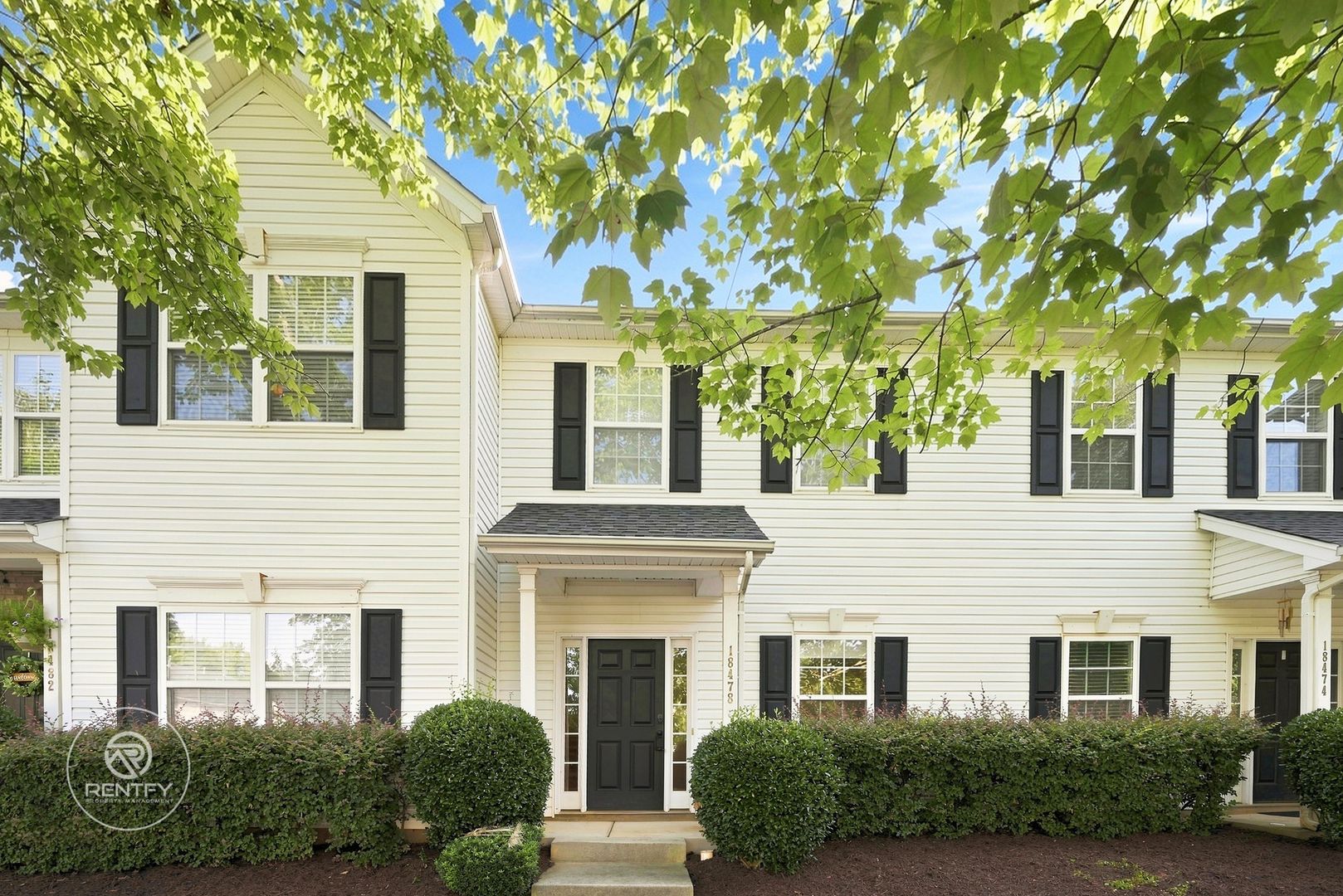 Cornelius House: 18478 Streamline Court