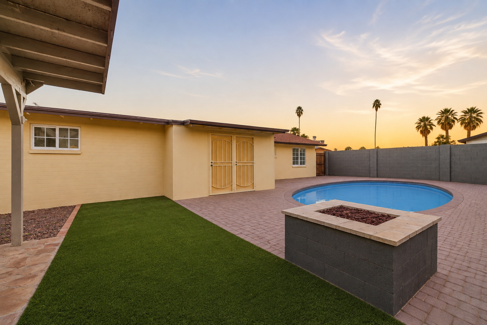 Phoenix House: 1901 N 48th Pl