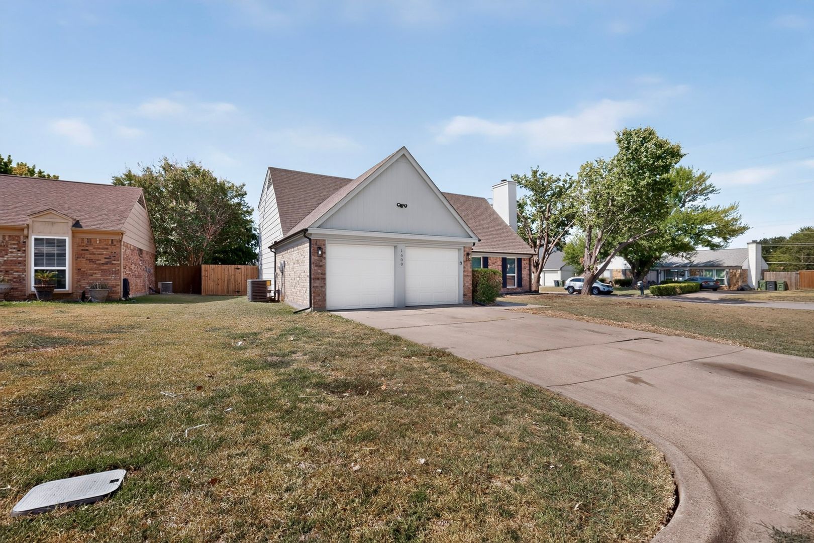 Arlington House: 1600 Crimson Ct