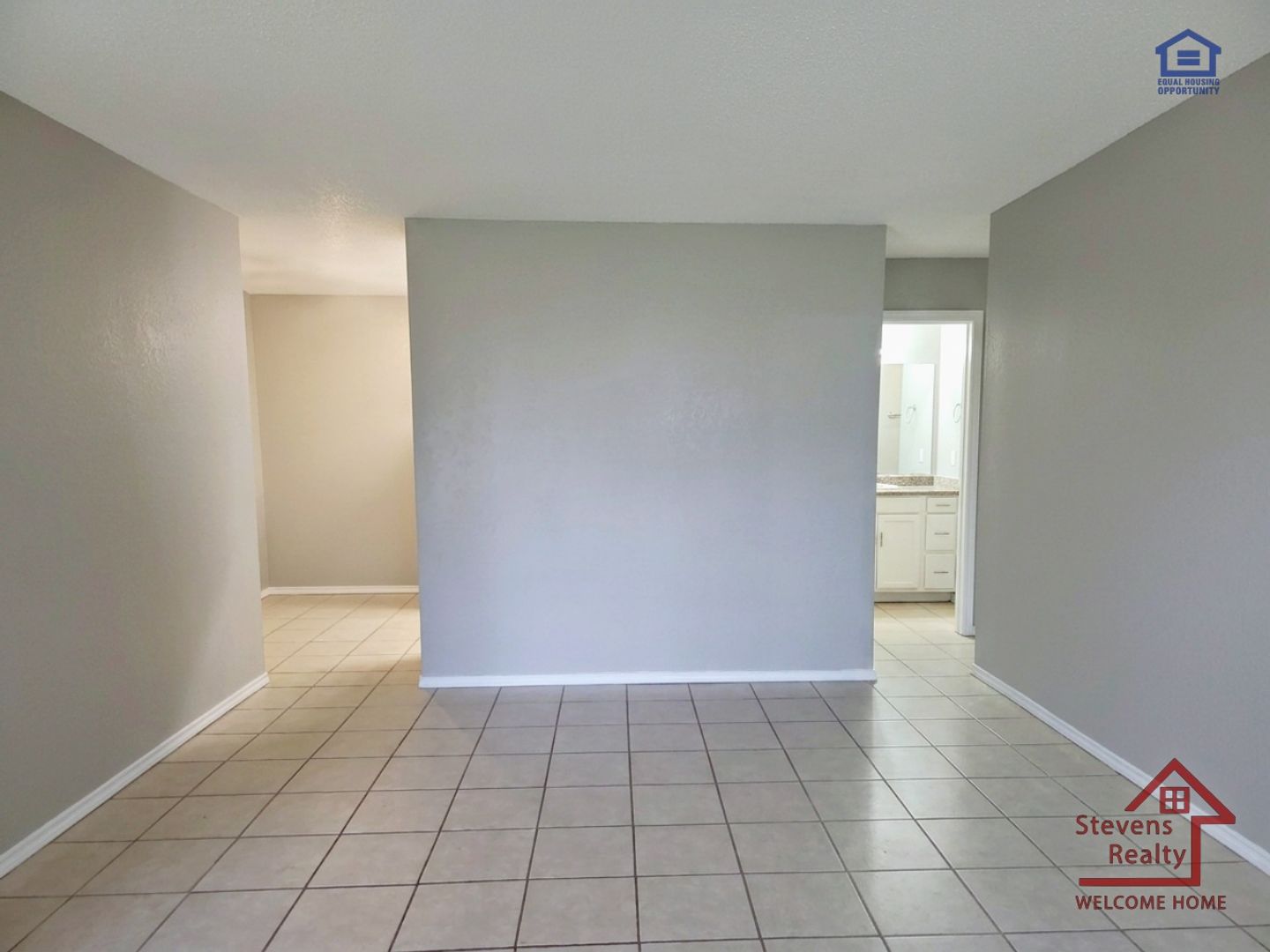 Lawton Apartment: 2110 NW Lindy Ave