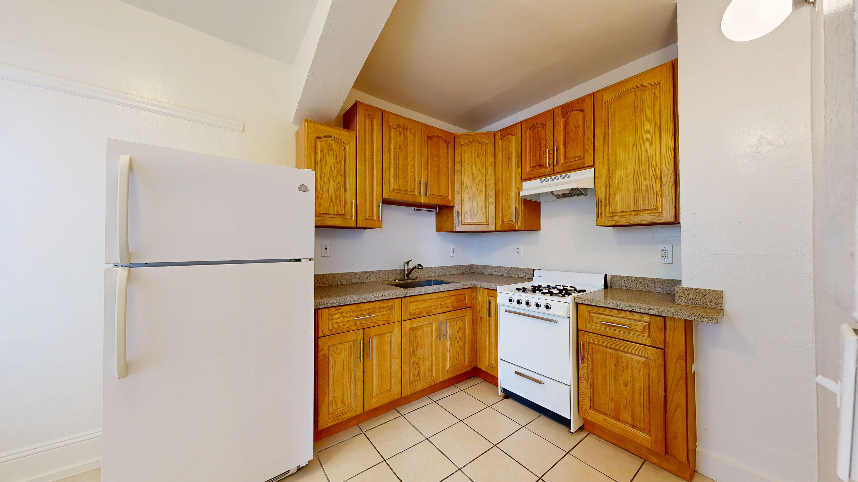 San Francisco Condo: 665 Eddy St