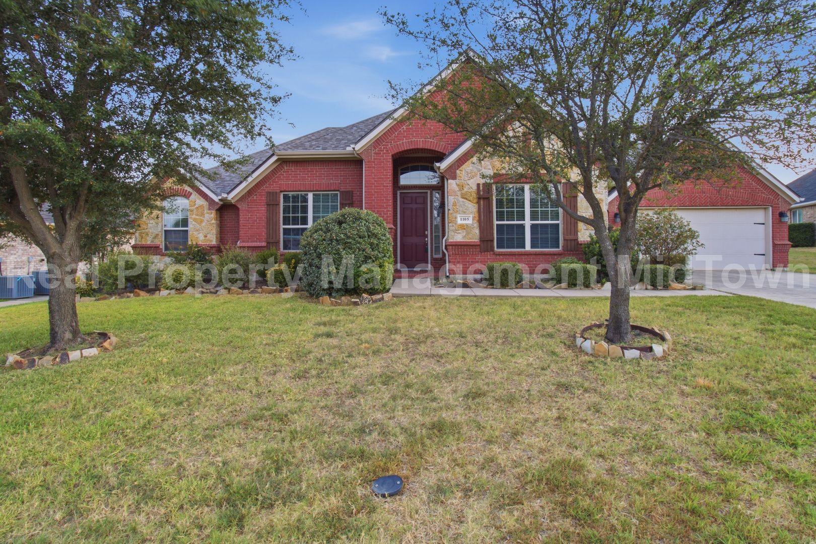 Mansfield House: 1105 Sunland Court