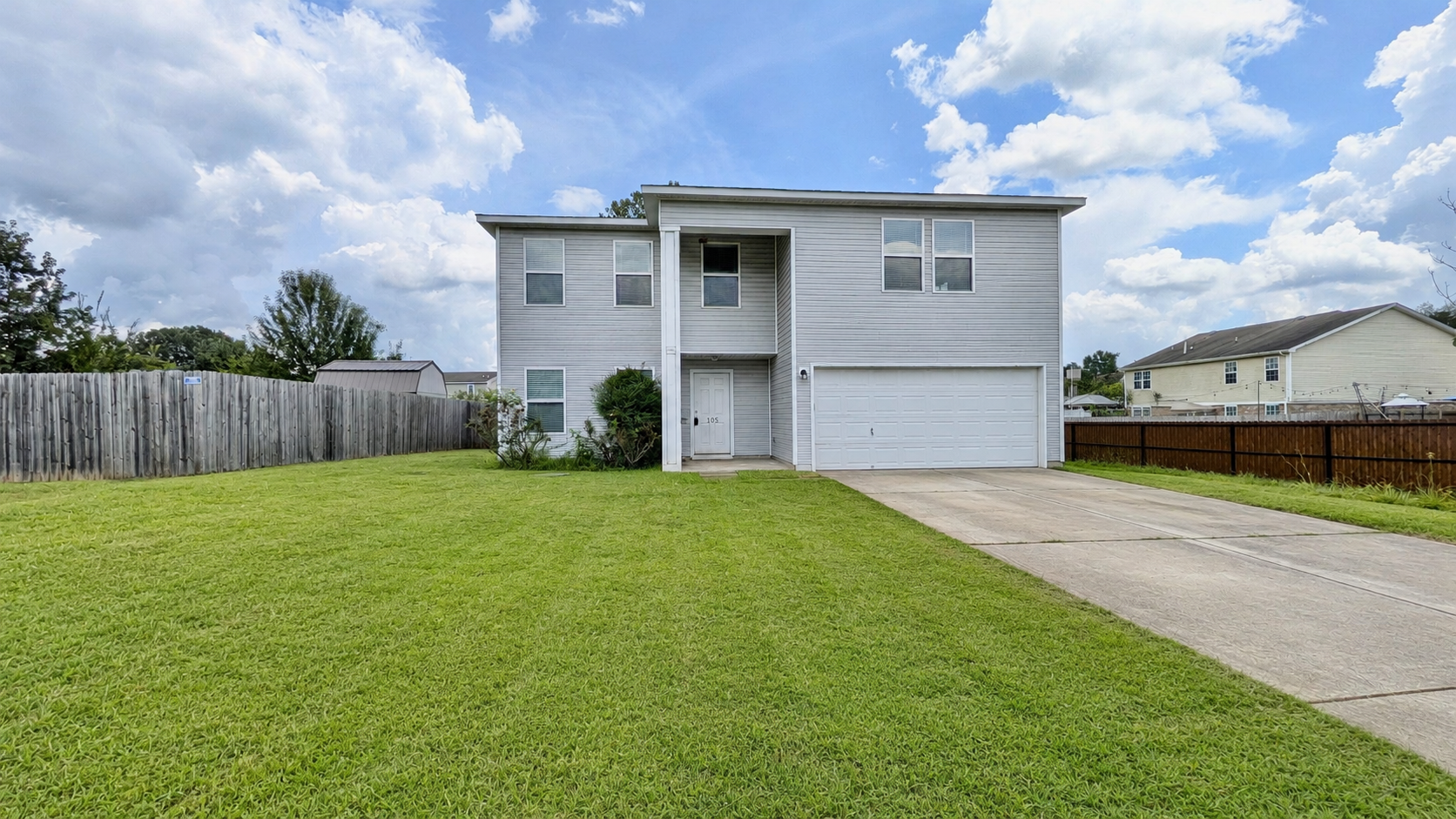 Toney House: 105 Bayside Ln