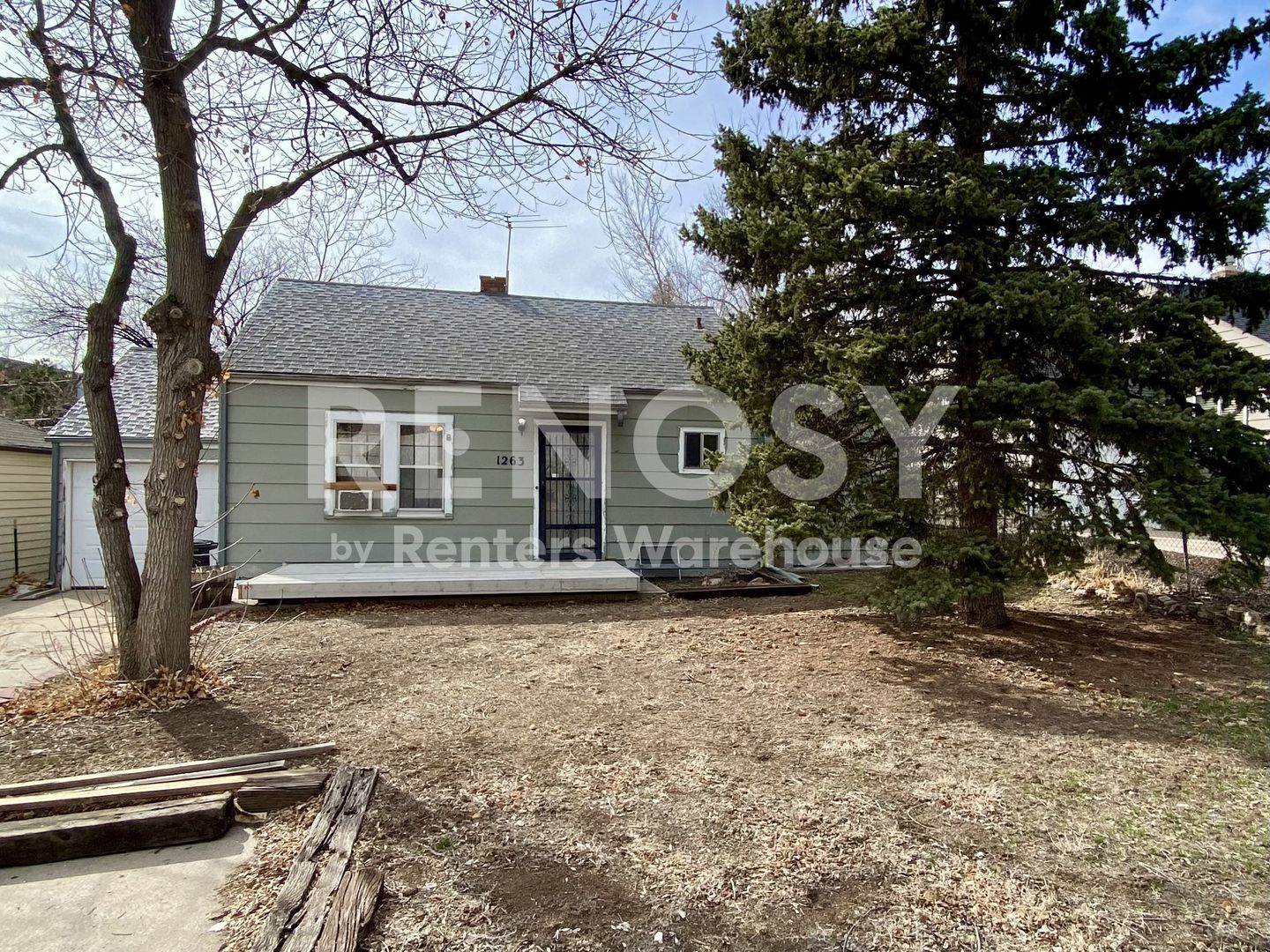 Lakewood House: 1263 Ames St