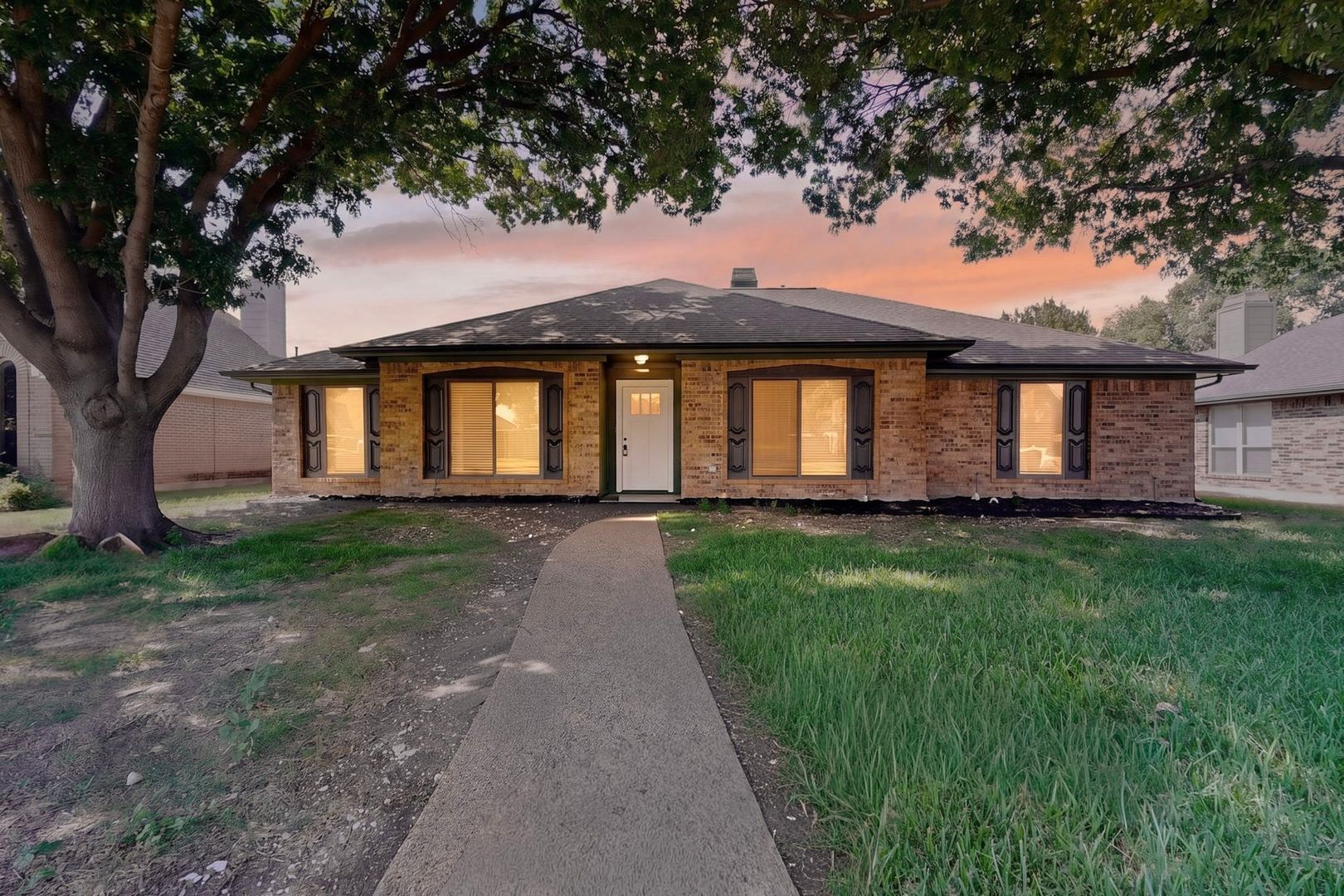 Allen House: 817 Sycamore Creek Rd