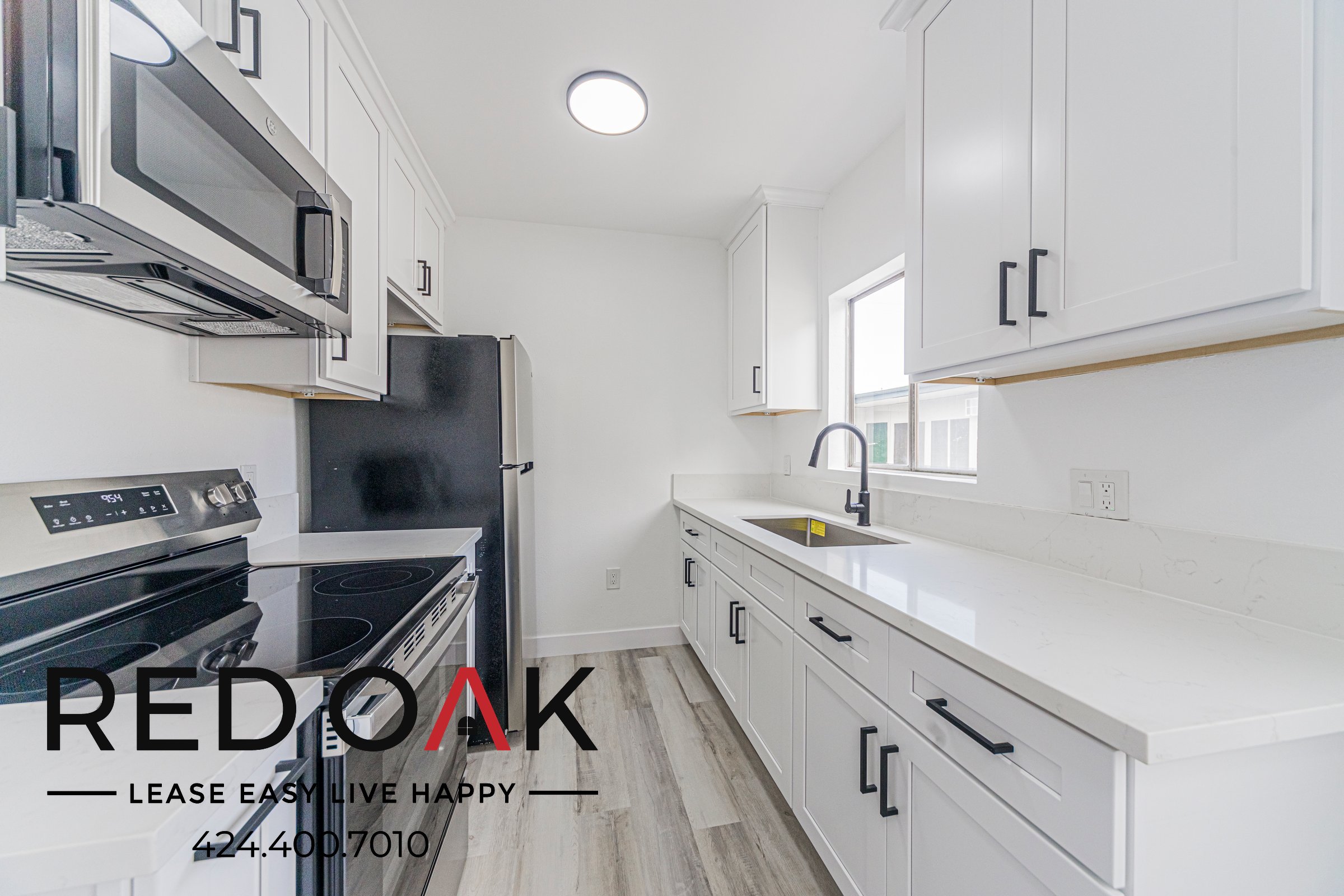 Los Angeles Condo: 5233 Tilden Avenue