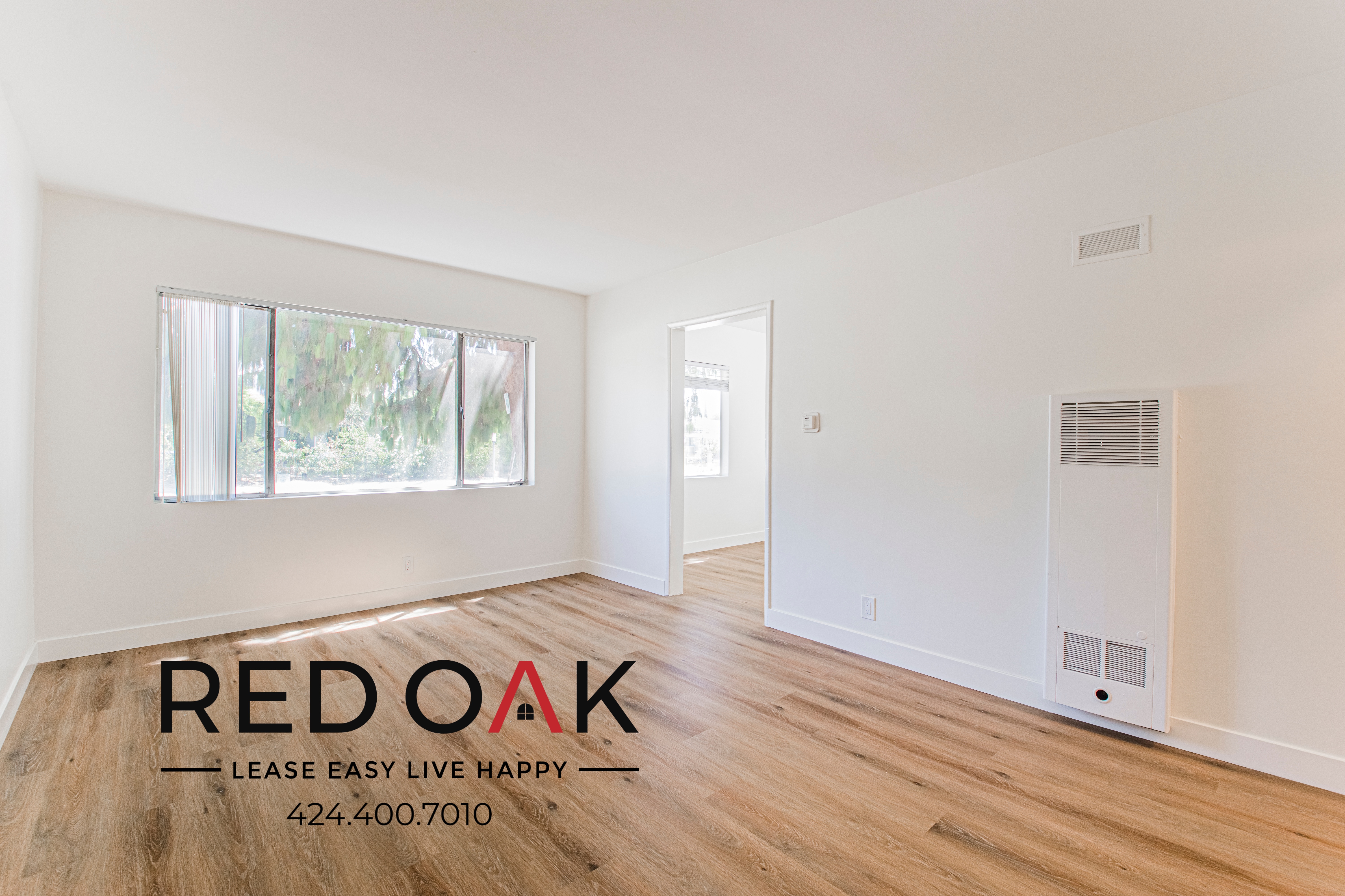 Burbank Condo: 7605 N Hollywood Way